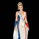 Miss Prestige National 2012 avec diadème et parure de bijoux