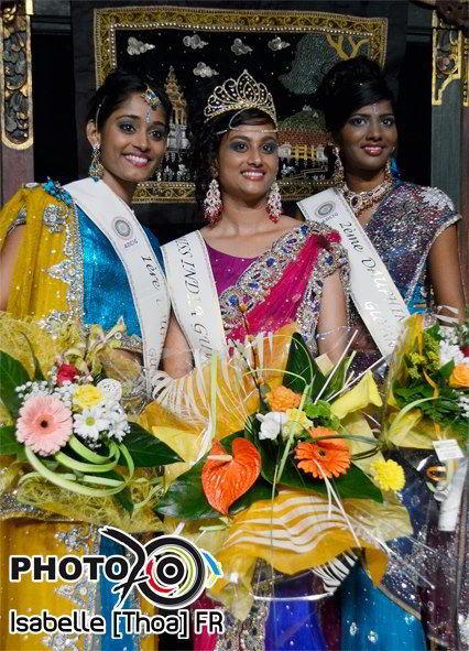 <h1>Miss India Guyane 2013 et ses dauphines, diadème Athéna</h1>