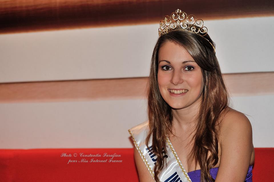 <h1>Miss Internet France 2013 porte le diadème Provence</h1>