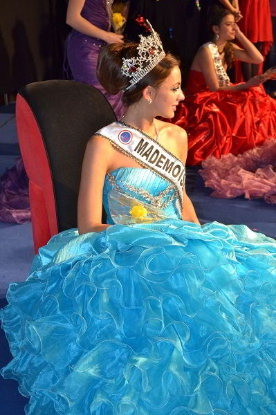 <h1>Mademoiselle France 2013 avec sa couronne officielle</h1>
